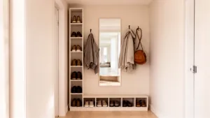 Pomysł na ściany w małym przedpokoju